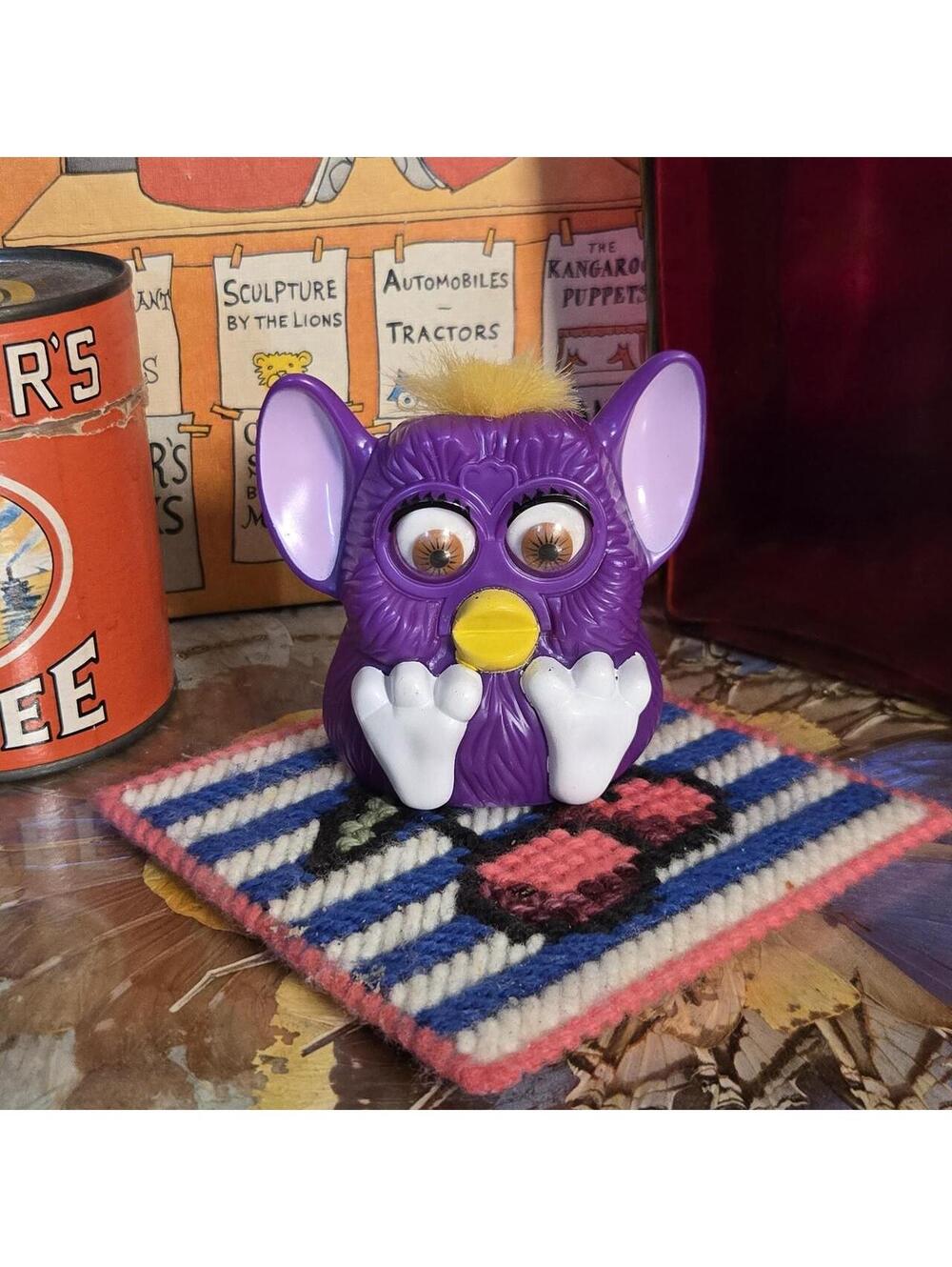 Furby Purple Action-figure